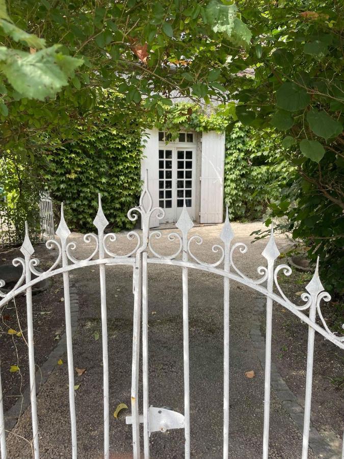 Namaste Cottage Issigeac Exterior photo