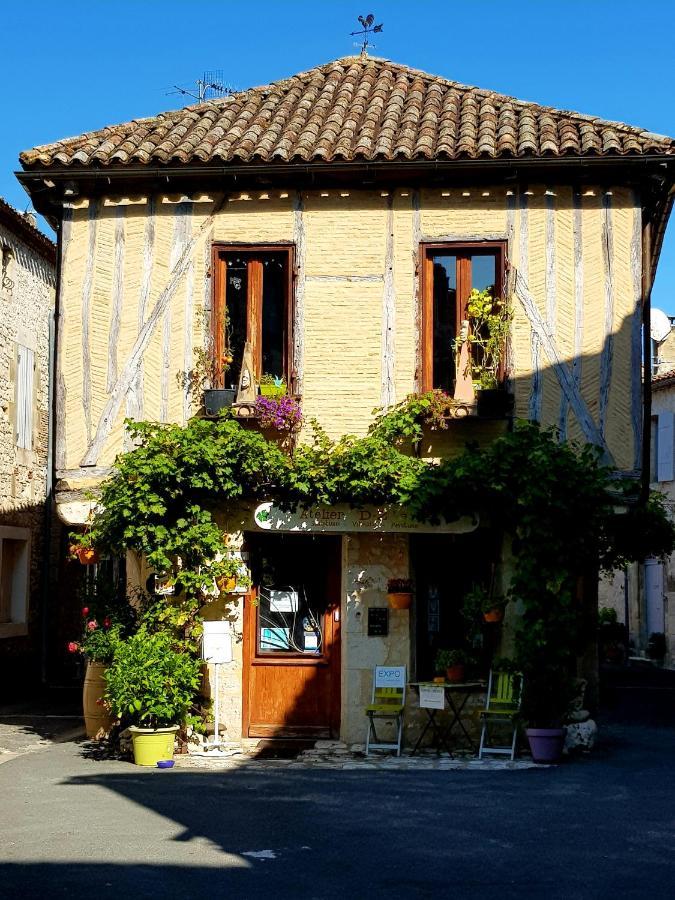 Namaste Cottage Issigeac Exterior photo